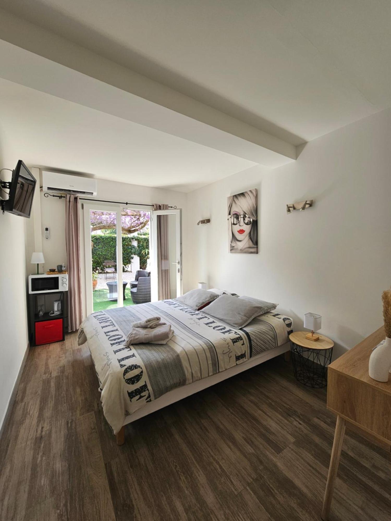 Chez Louis Otel Les Issambres Dış mekan fotoğraf